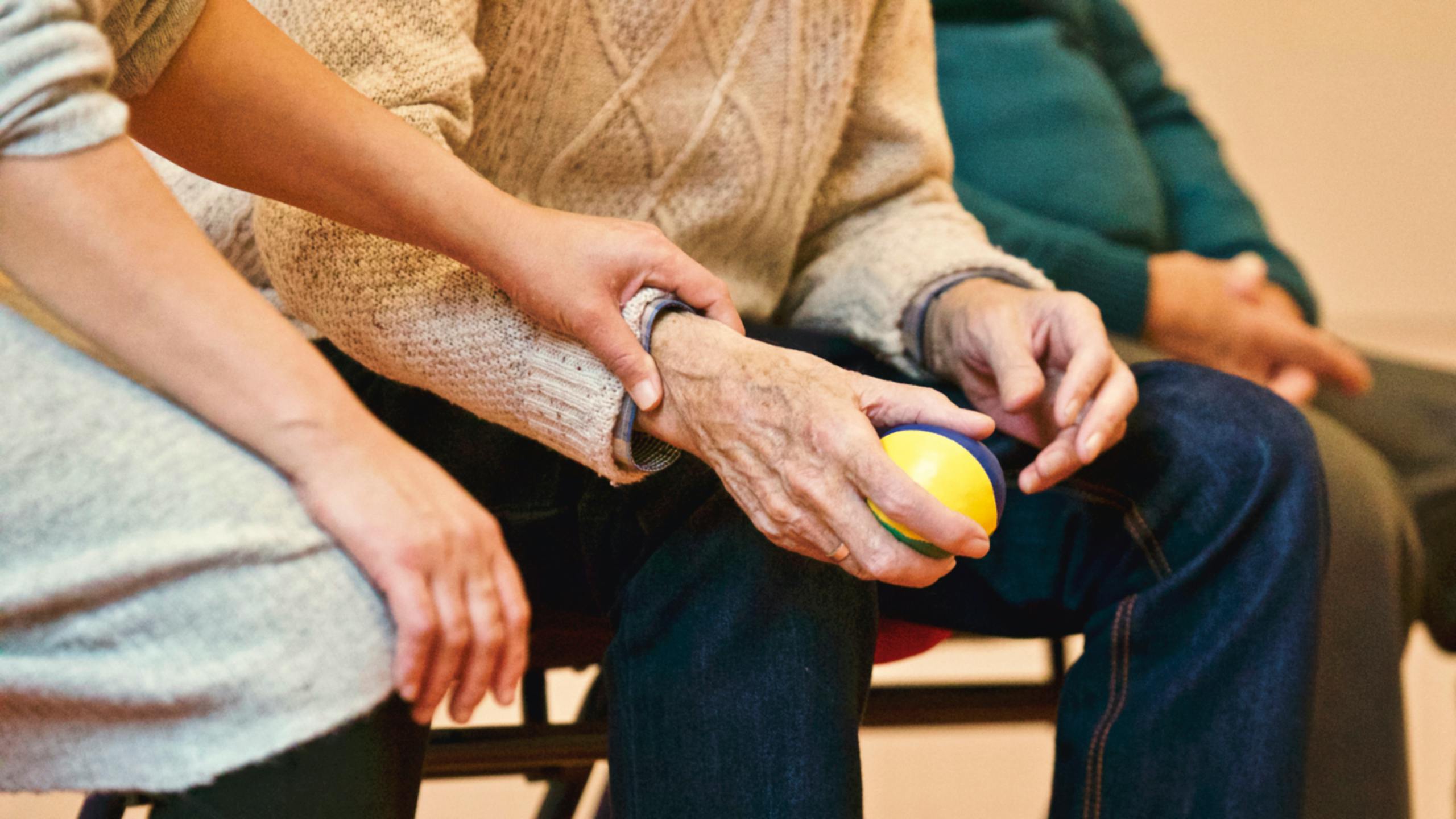 Why Stainless Steel Grab Rails Are the Best Option for Elderly Clients